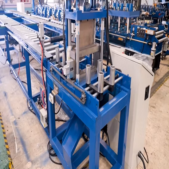 Automatic Change Size Roof Purlin Machine CZ Purlin Roll Forming Machine